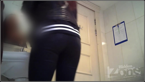[Image: Voyeur.Toilet.Spy.1.55.png]