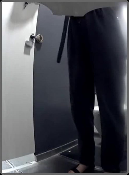 [Image: Voyeur.Toilet.Spy.1.57.png]