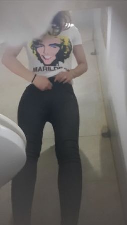 [Image: 56745784678594_5.jpg]