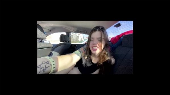 [Image: 564784678568959945_6.jpg]