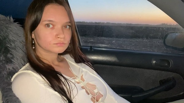She_Sucked_my_Dick_in_the_Car_for_only_10_Dollars_HD1.jpg