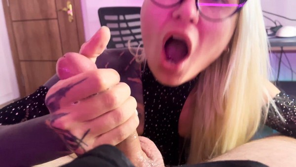 Fucked_Secretary_After_Work_and_Cum_on_Her_Face_4k.mp4_snapshot_01.49.953.jpg