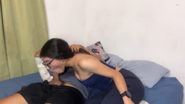 MY_BEST_FRIENDS_GIRLFRIEND_COMES_TO_TAKE_CARE_OF_ME_HD_1080p.mp4_snapshot_07.46.722.jpg