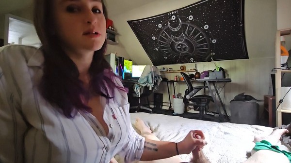 POV_Beautiful_Brunette_Sister_gives_Bro_Edging_Hand_HD_1080p.mp4_snapshot_00.58.556.jpg