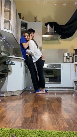 [Image: tk7lbhu3nwoi.jpg]