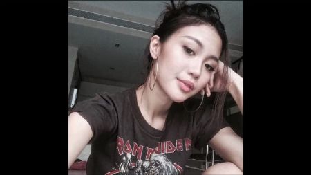 [Image: mfl2n17b6gc3.jpg]