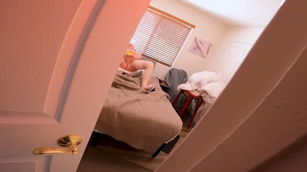 Caught Watching Mom Masturbate – Erin Electra 4k