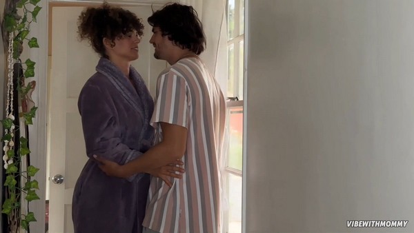 Don’t Fuck Your Mom at The Family Reunion – VibeWithMommy HD 1080p