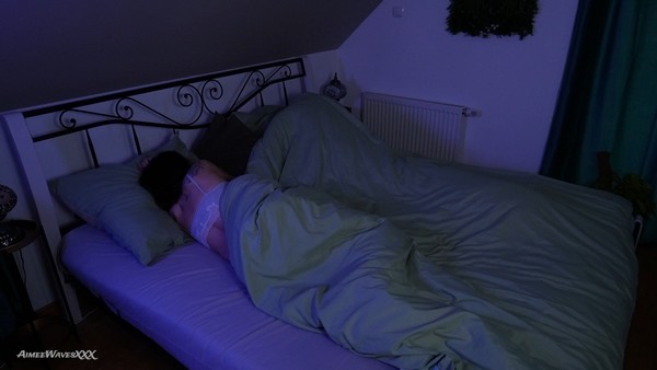 Sneaky Midnight Fuck with Mommy – AimeeWavesXXX HD 1080p