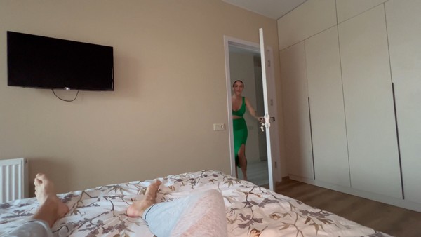 Hot Mom Helped Her Son To Know Himself 4k